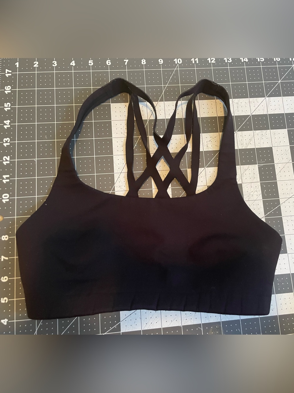 Lululemon compression sports bra